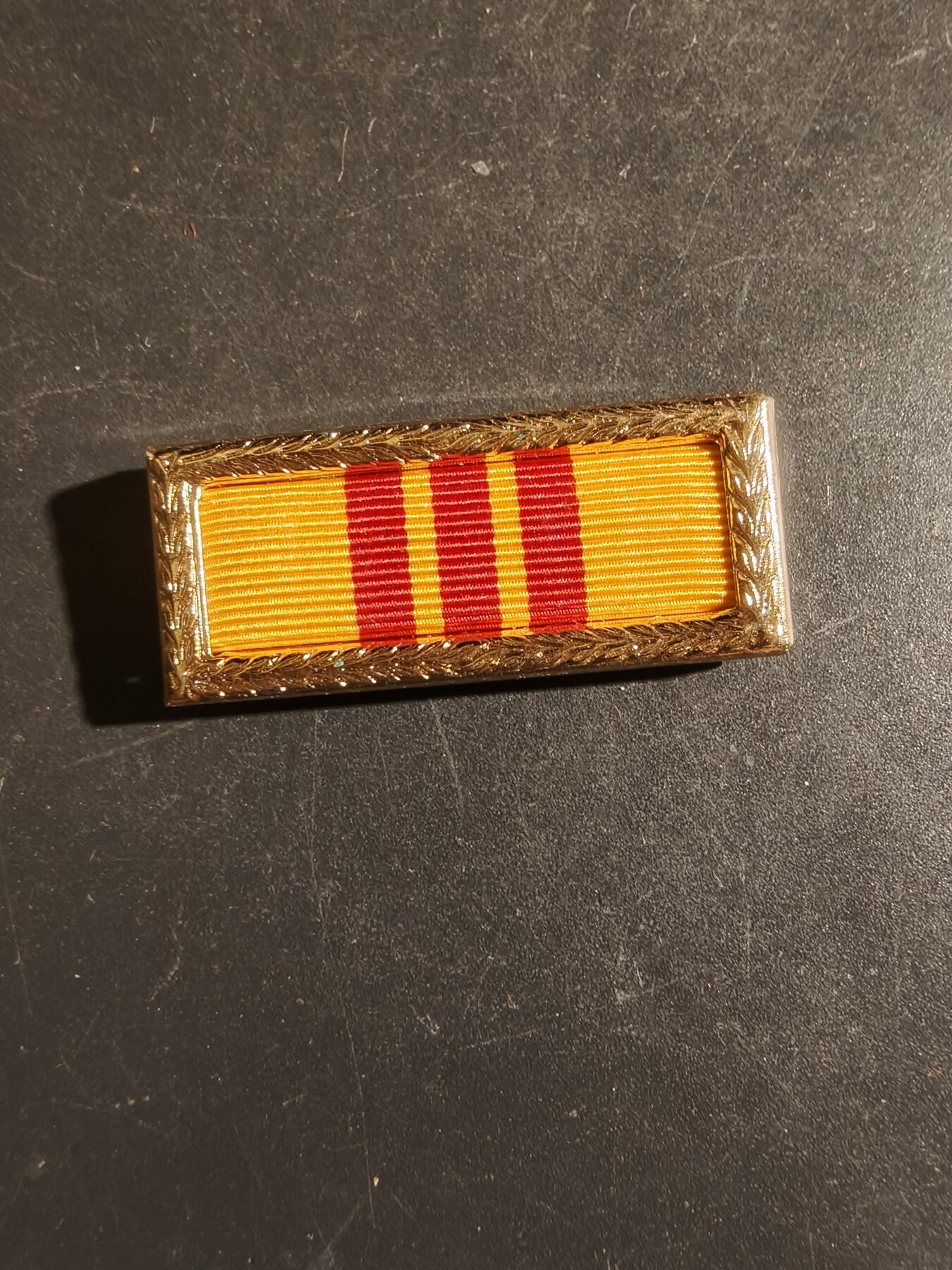 老王徽章第163期 13-15日三场连拍 16日统一发货  13、14日结束后可寄存 南越总统集体嘉奖勋略