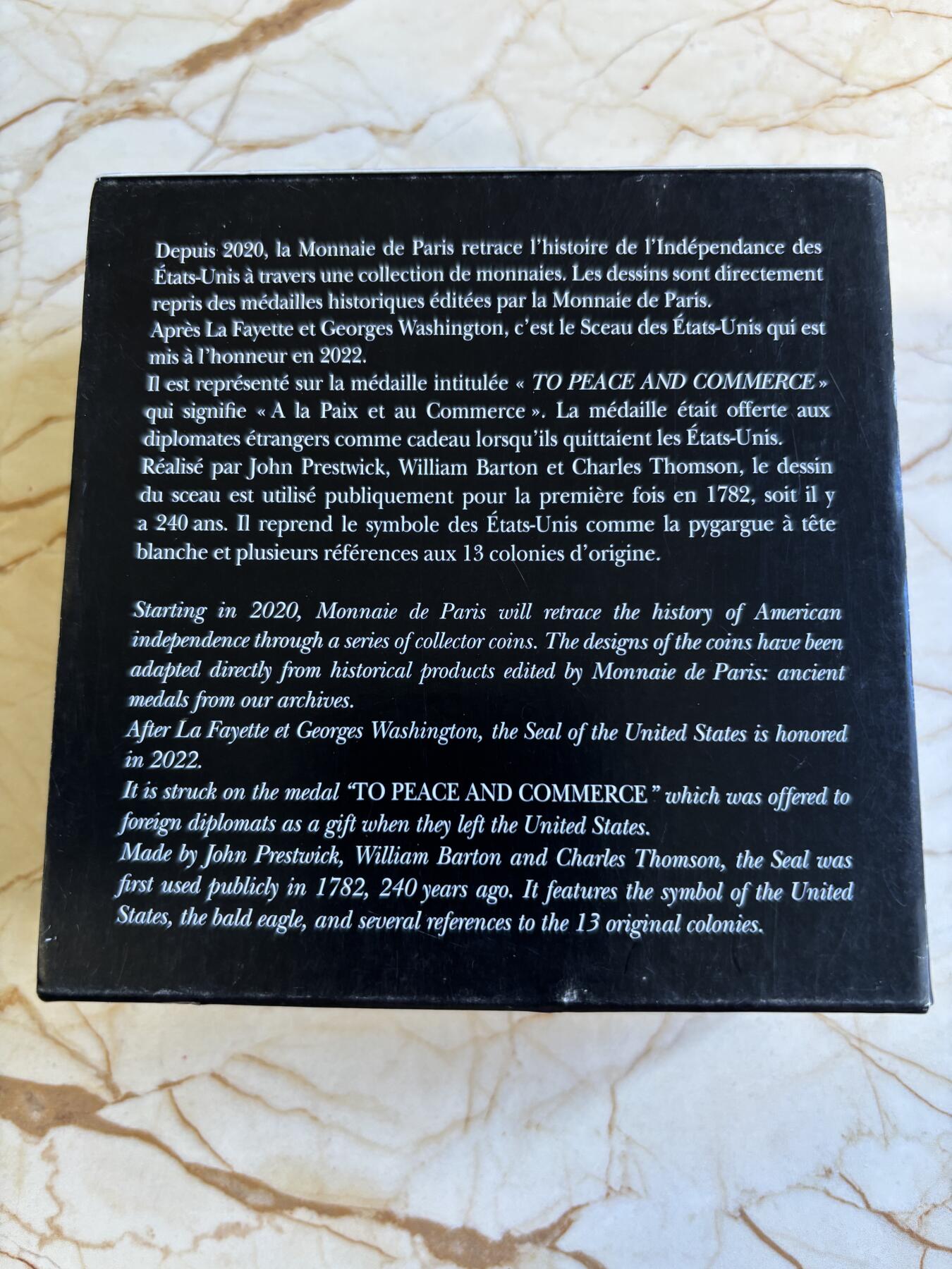 第182期拍卖   法国2022年人类伟大的日子 美国大宪法 高浮雕仿古2盎司银币原盒证书，999银，发行量1000枚
