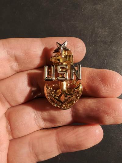 老王徽章第163期 13-15日三场连拍 16日统一发货  13、14日结束后可寄存 - 美国海军军士长领章