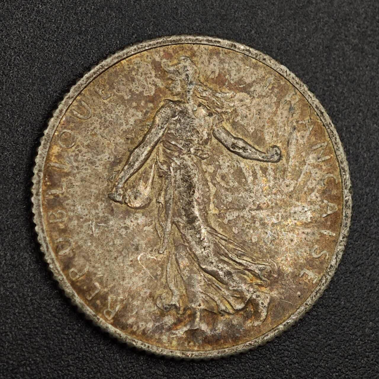 【淘币小摊】实时拍第七百九十六拍   小银币场   满百包邮可预留二周 每周一统一发货   法国1918年播种女神1法郎银币酱彩包浆