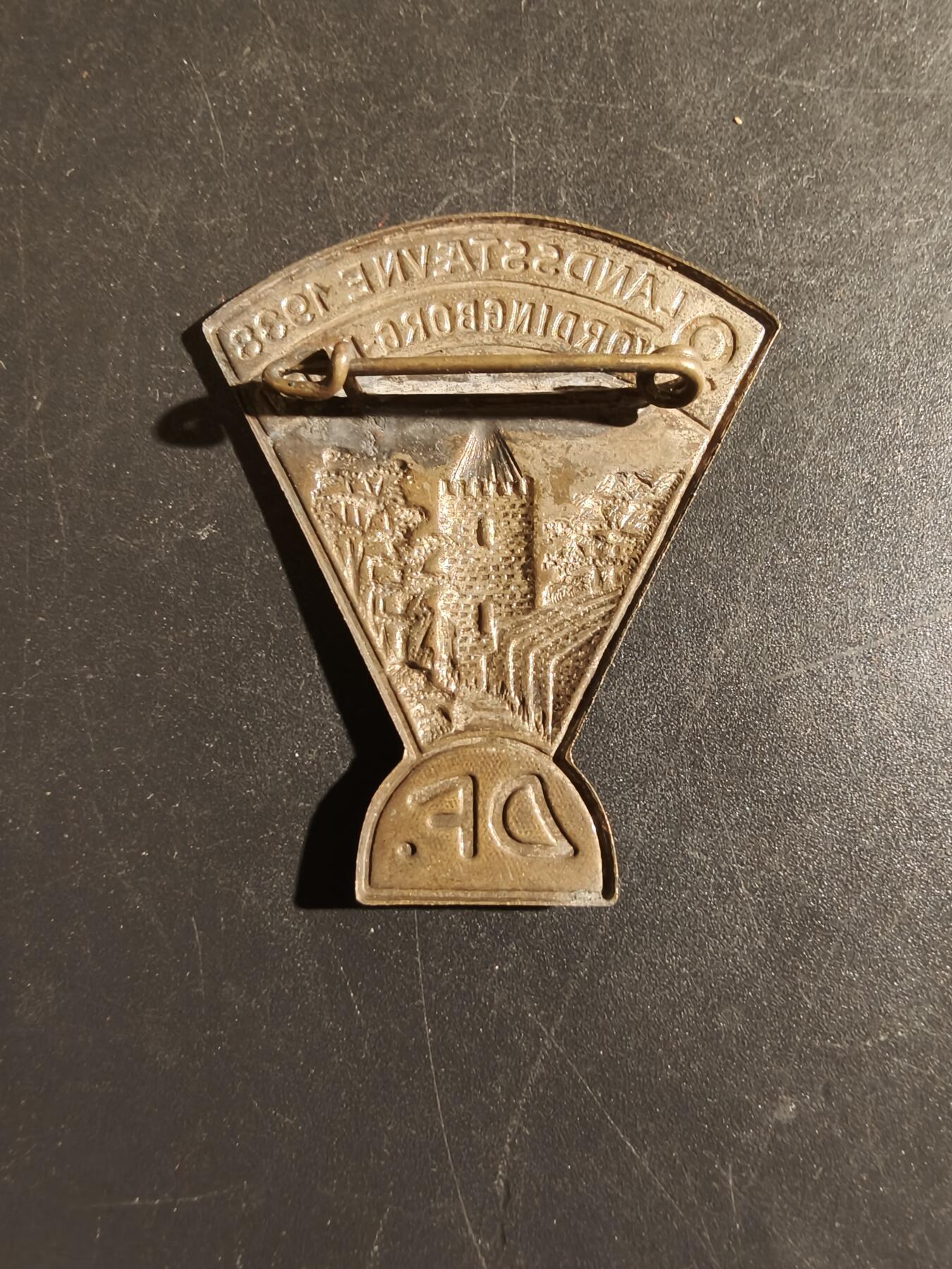 老王徽章第163期 13-15日三场连拍 16日统一发货  13、14日结束后可寄存 丹麦徽章