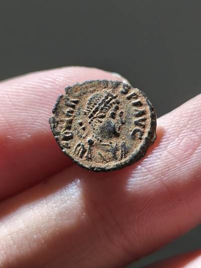 星盘世界钱币十一月二十二日古典币精品专场 - 精品沙漠坑！古罗马阿尔卡迪乌斯誓愿铜币，这类型头像好的不多，誓愿十年再愿二十年