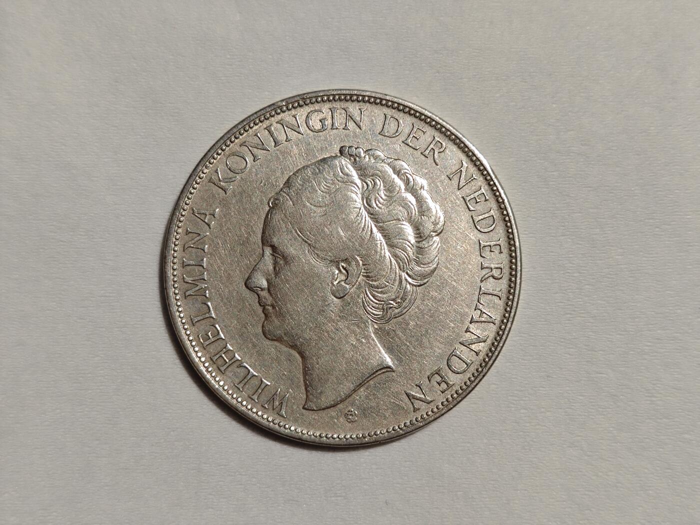 荷兰 银币 2.5盾 威廉明娜女王 1937年