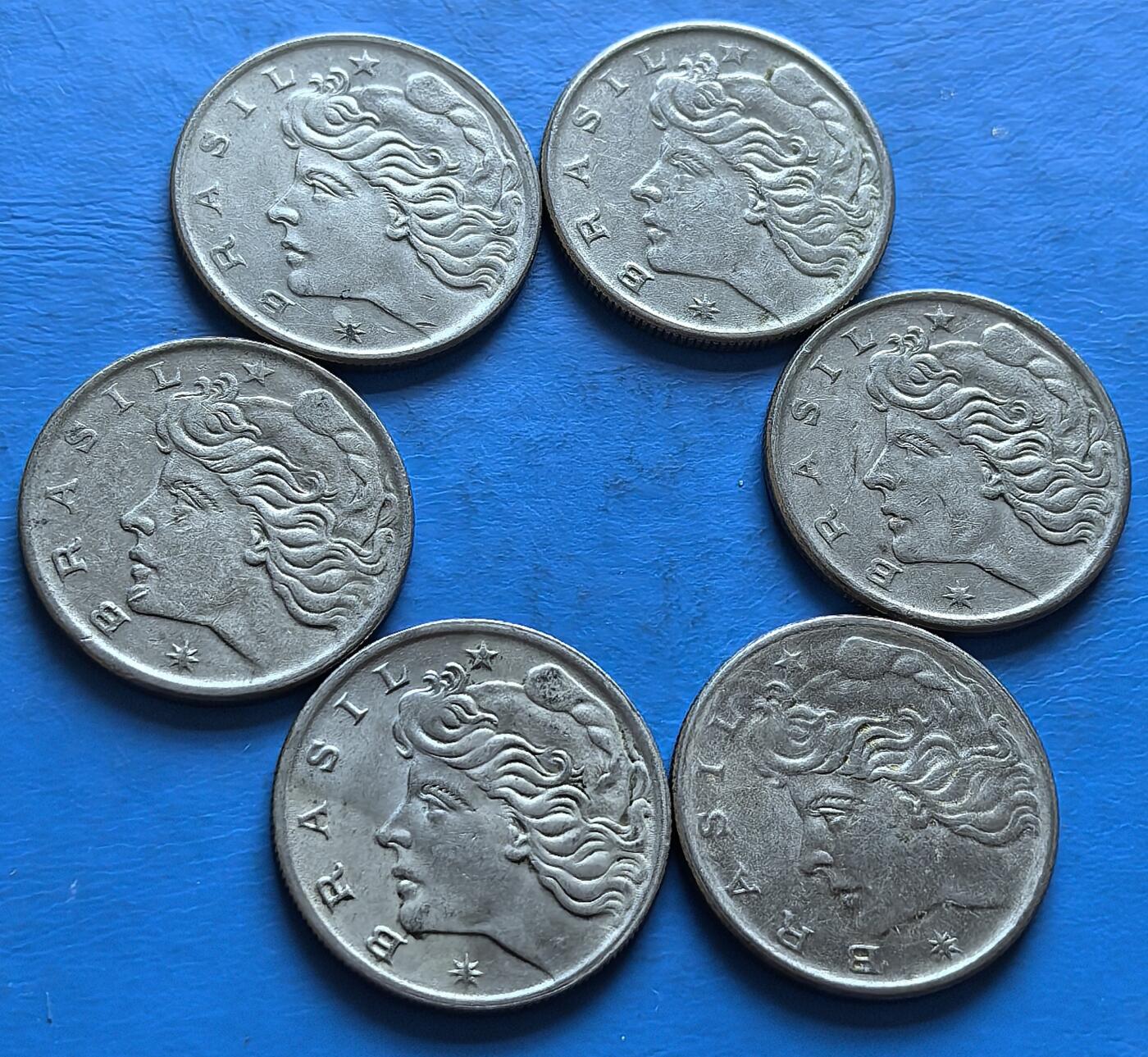 外国优质老铜币银币，周六九点倒数截拍，满百包邮，可寄存半年，喜欢朋友微信扫描二维码可直接参拍