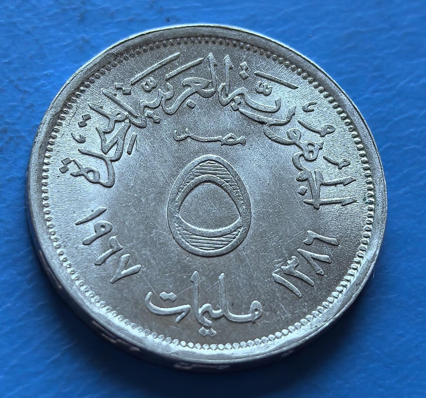 外国优质老铜币银币，周六九点倒数截拍，满百包邮，可寄存半年，喜欢朋友微信扫描二维码可直接参拍