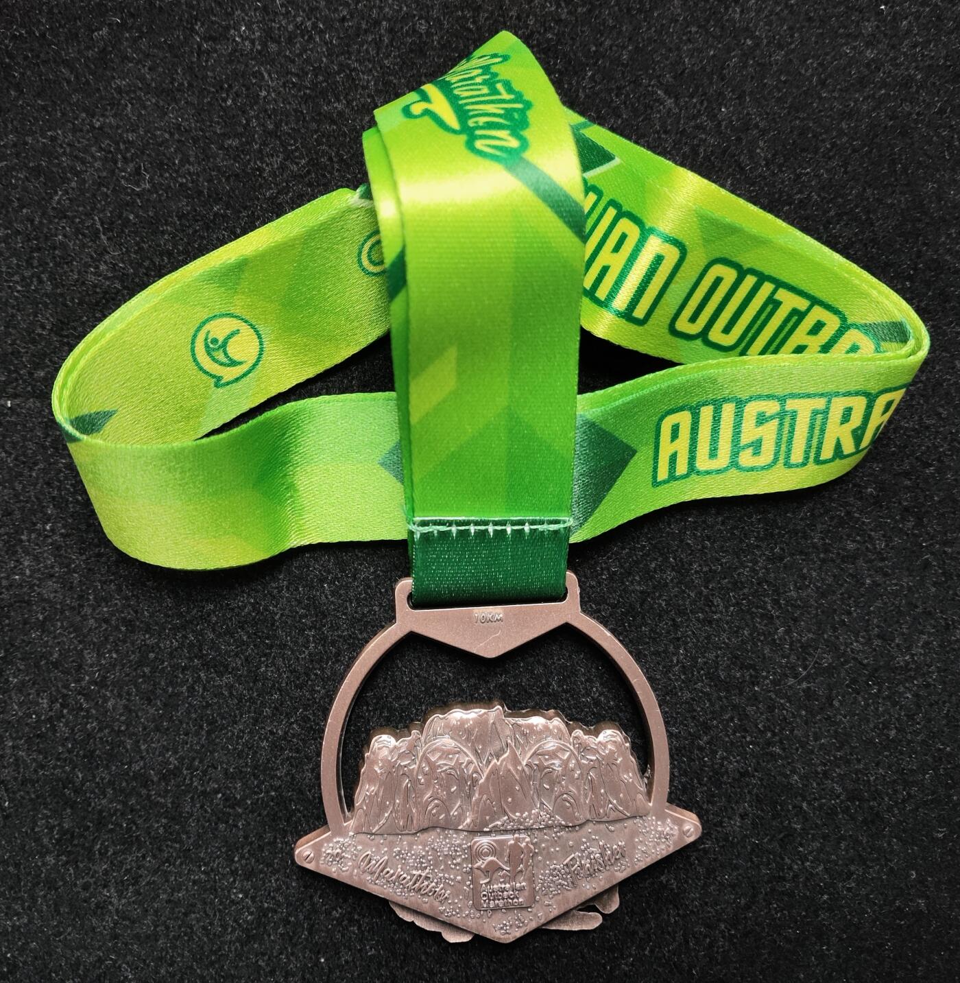 体育马拉松奖牌 2016澳大利亚内陆乌鲁鲁线上马拉松赛奖牌纪念章澳洲咕咚7月艾尔斯岩巨石