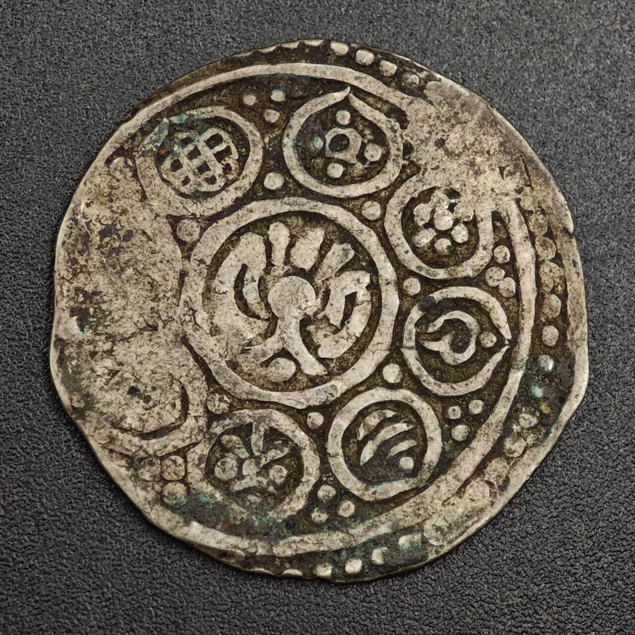 【淘币小摊】实时拍第七百九十六拍   小银币场   满百包邮可预留二周 每周一统一发货   西藏章嘎银币