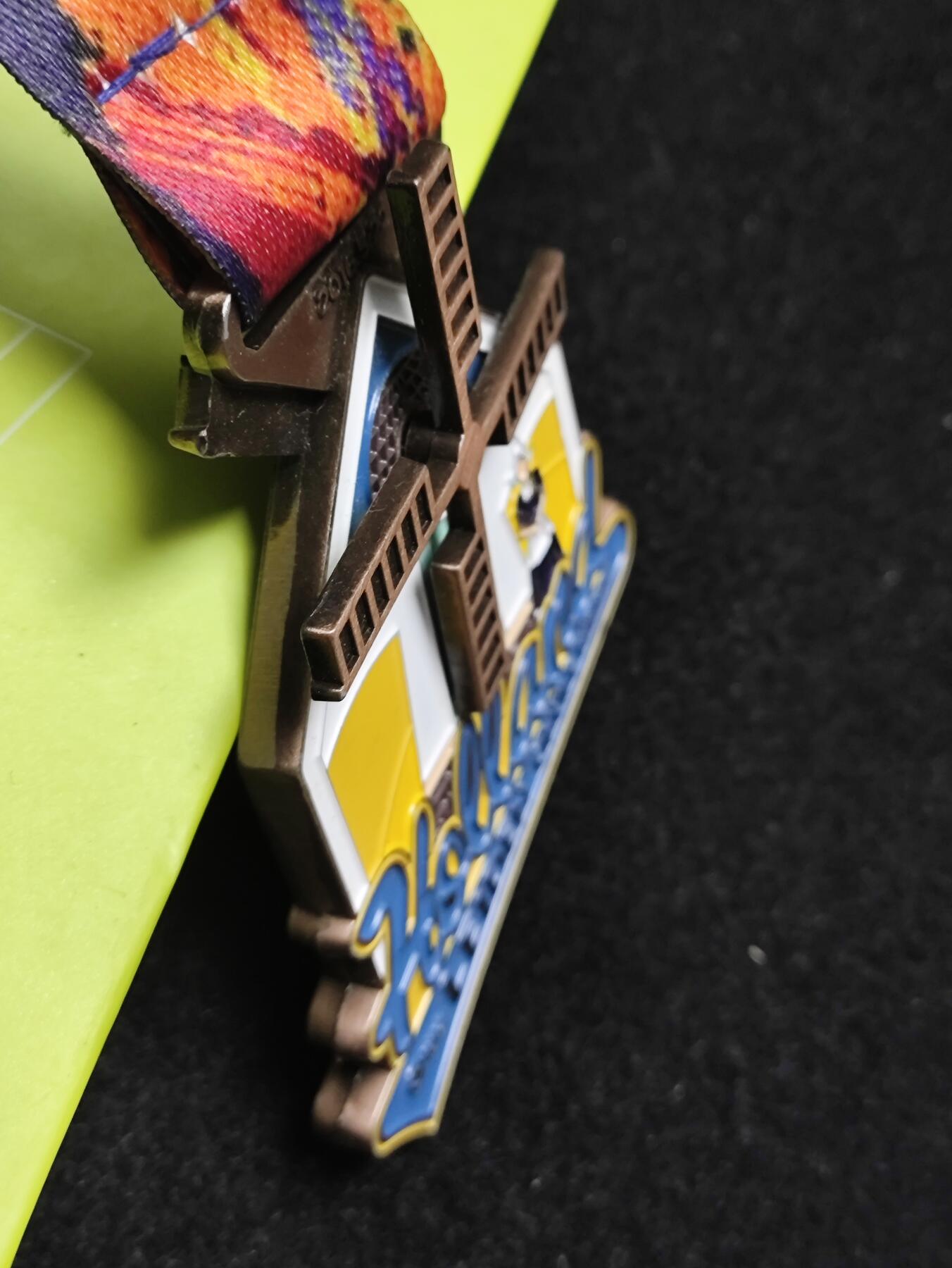 体育马拉松奖牌 咕咚线上马拉松奖牌 2016年荷兰莱顿马拉松10公里奖章