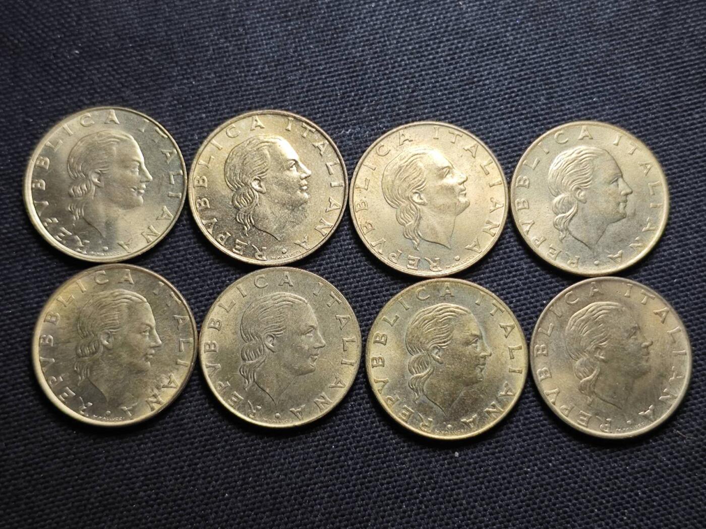 KK钱币收藏小铺  第370场  2月预留时间 周末发货  意大利200里拉铜币一组8枚