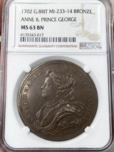 万国钱币拍卖第055期 - NGC MS63 1702年英国安妮女王纪念乔治王子晋升为三军总司令禾海军上将大铜章 铜制相对少见 原味UNC收藏级