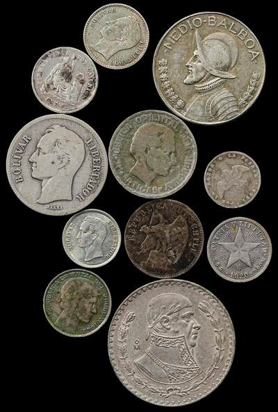 修遠堂世界钱币第九十三期 - 拉美旧银币一组 含银不一 其中墨西哥低银币一枚重 16.03g，其余重43.54g