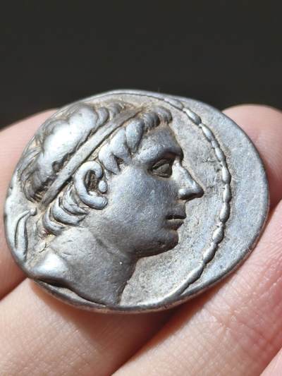 星盘世界钱币十一月二十二日古典币精品专场 - 典藏精品-超高浮雕！希腊化-叙利亚 安条克三世大帝4德拉克马大银币  叙利亚未知造币厂 安条克三世征讨四方塞琉古最大疆域称大帝 从费尔干纳盆地到希腊本土 版图之大旷古绝今 国外非常昂贵的品种