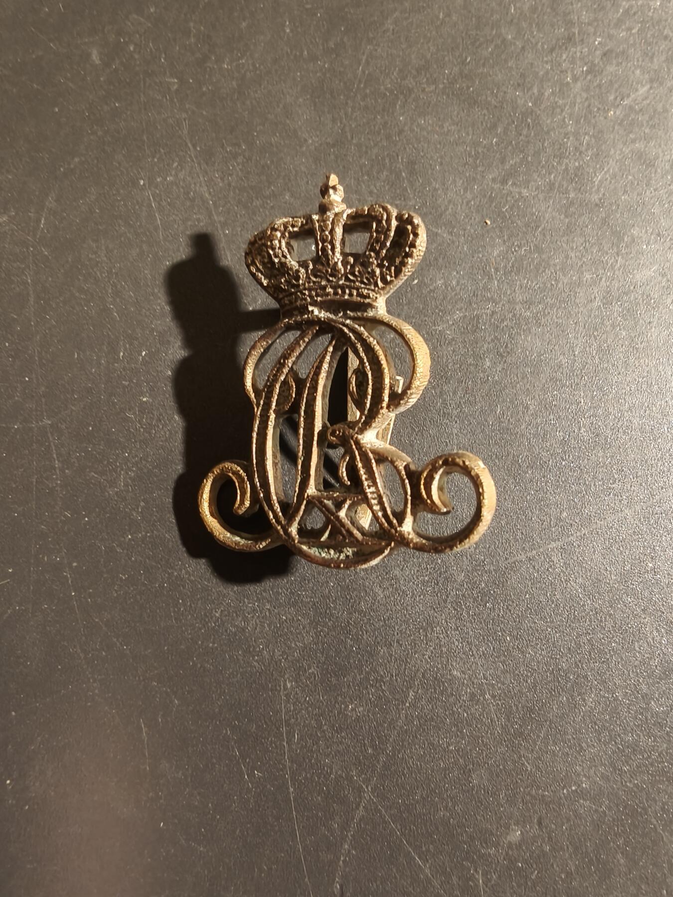 老王徽章第163期 13-15日三场连拍 16日统一发货  13、14日结束后可寄存 丹麦国王克里斯蒂安十世花押徽章