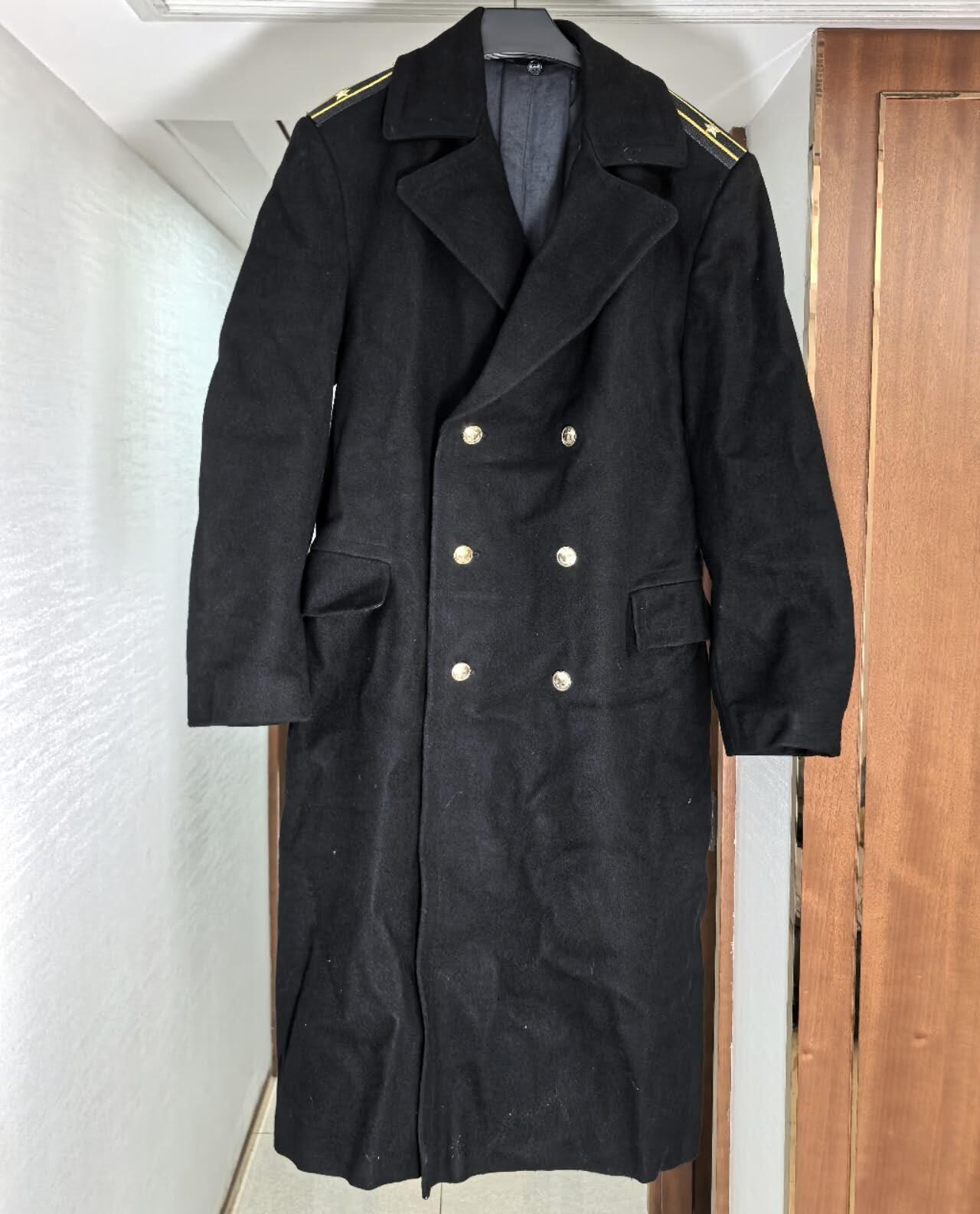 小驴勋章奖章收藏11月15日周六晚五点拍卖（珍爱和平，收藏战争，铭记历史，勿忘国耻，忠党爱国。有偿代拍，送拍规则在简介最后，参拍须阅读规则后再参拍，关系到运费包装发货时效真假辨别等关键信息，拍卖时不再发原图，看大图店主微信码在拍卖店铺介绍里）