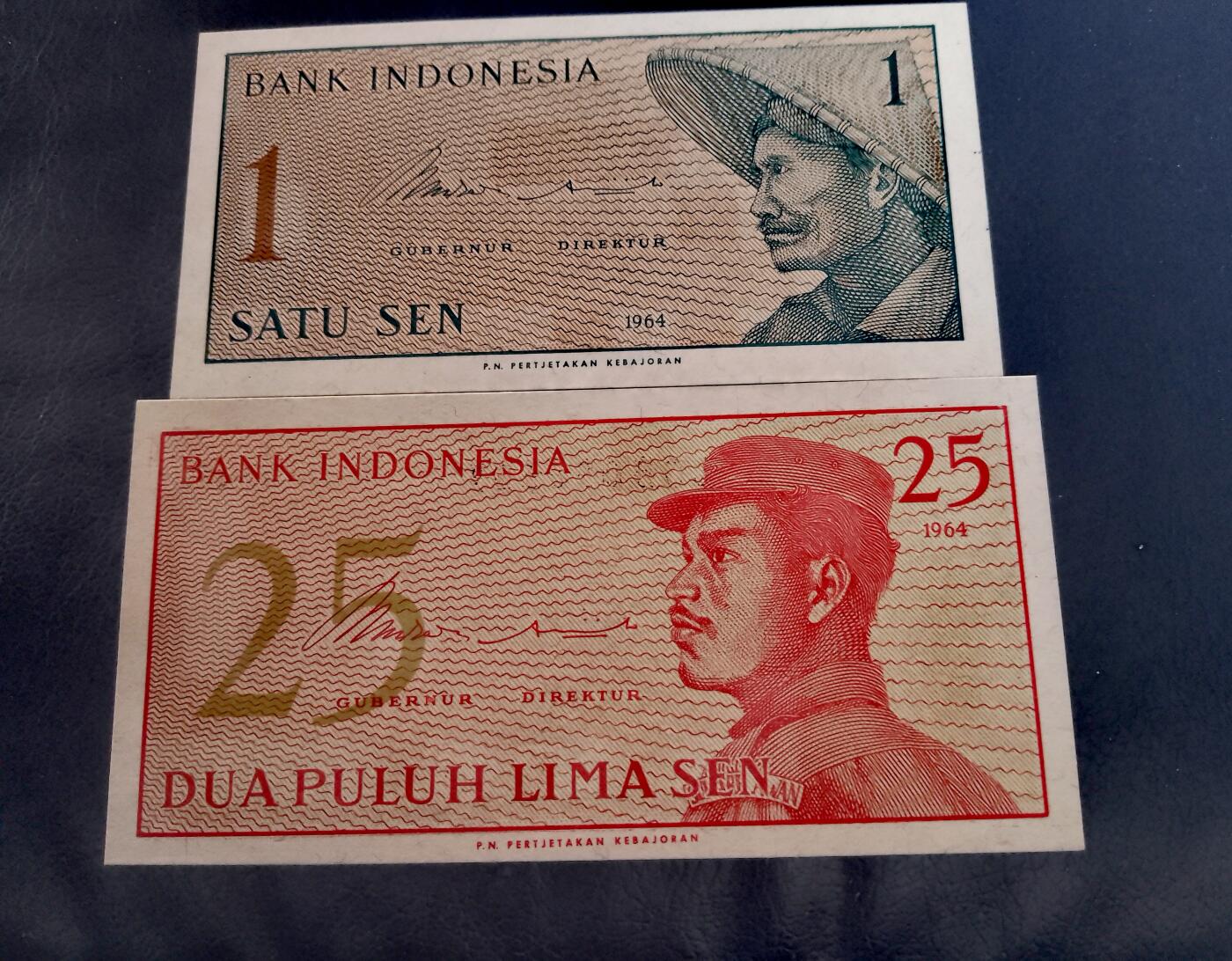 全新印度尼西亚1964年1、25仙永恒号靓品纸币2枚一对