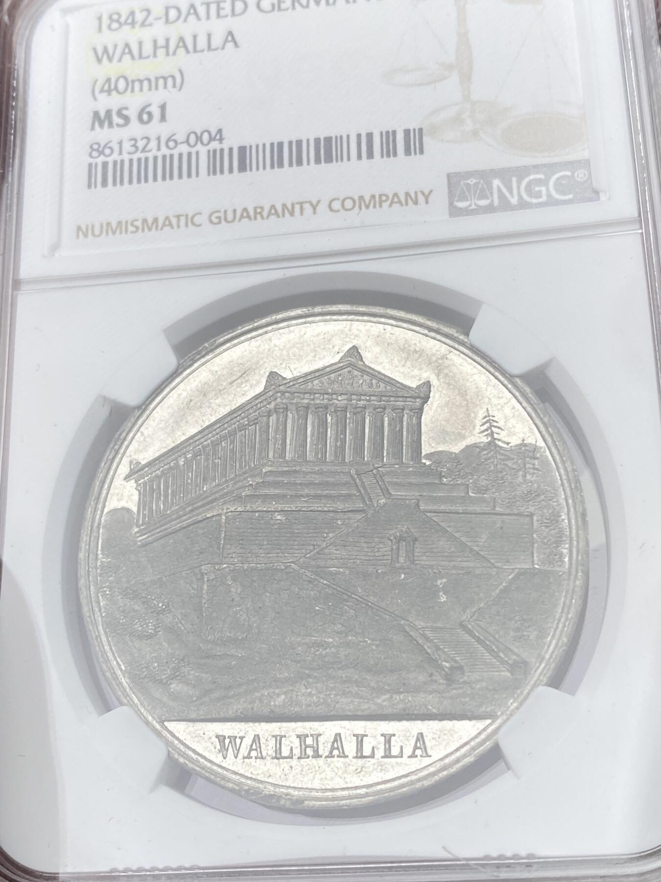 万国钱币拍卖第055期 NGC MS61 1842年德国巴伐利亚瓦尔哈拉死亡圣殿落成纪念大锡章 罕见圣殿向右的版本 镜面典藏品质
