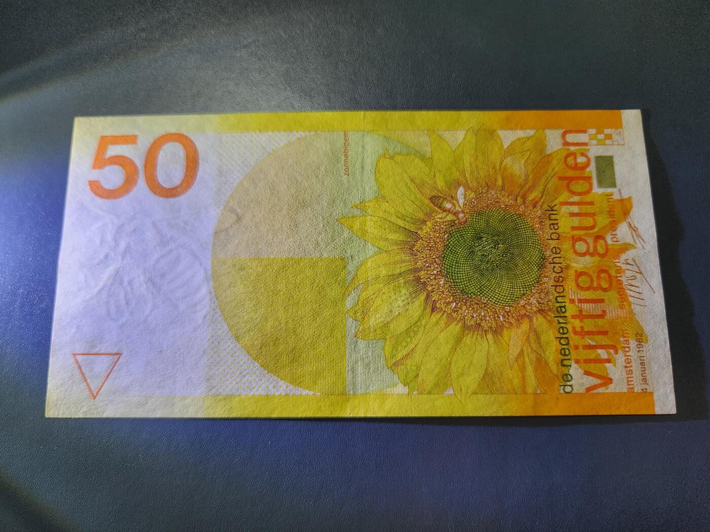 11月15号晚上8点 外国纸币自动截拍第58场 荷兰50盾 极美品