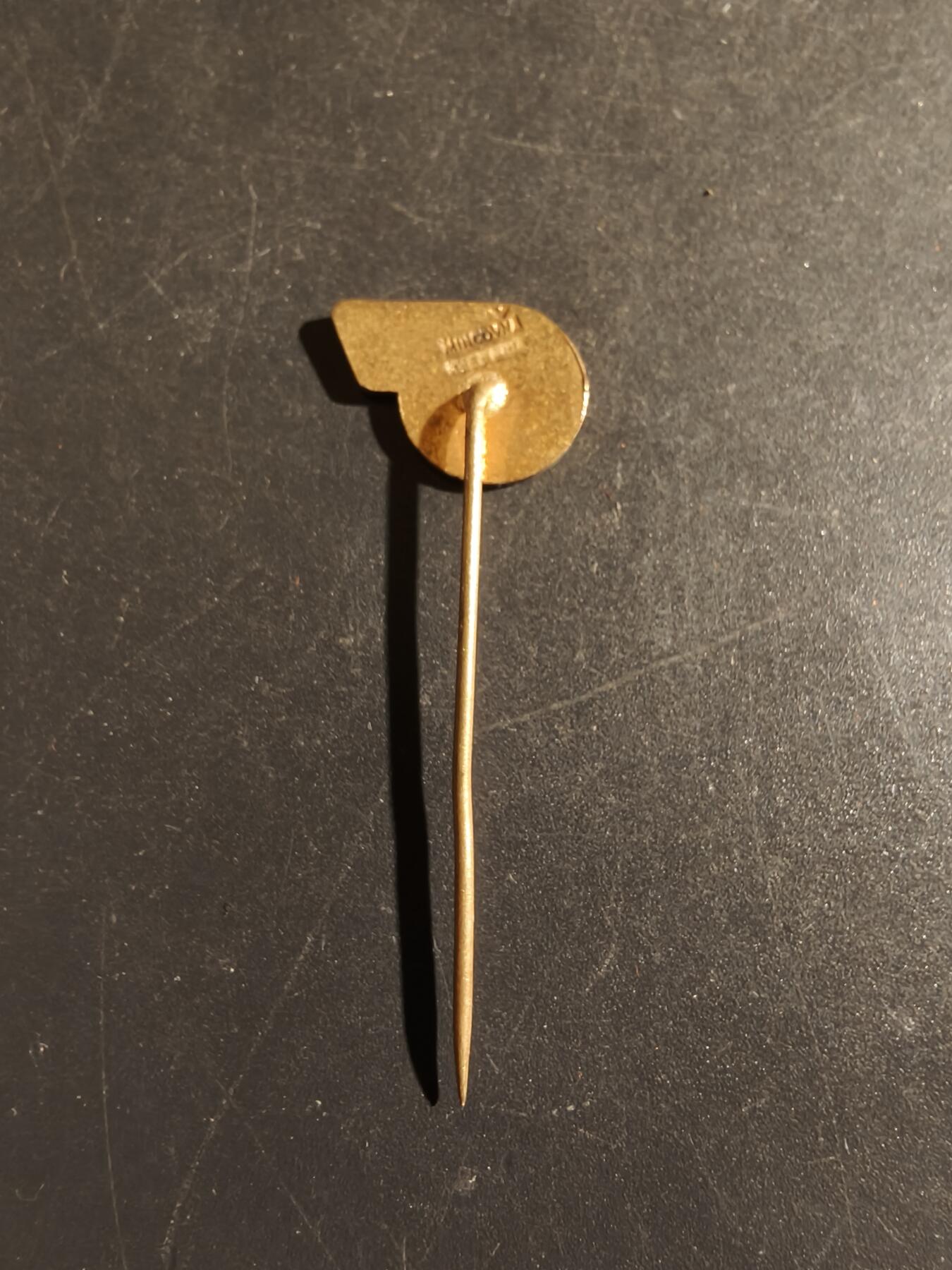 老王徽章第163期 13-15日三场连拍 16日统一发货  13、14日结束后可寄存 波兰普霍夫五月一日橡胶厂徽章