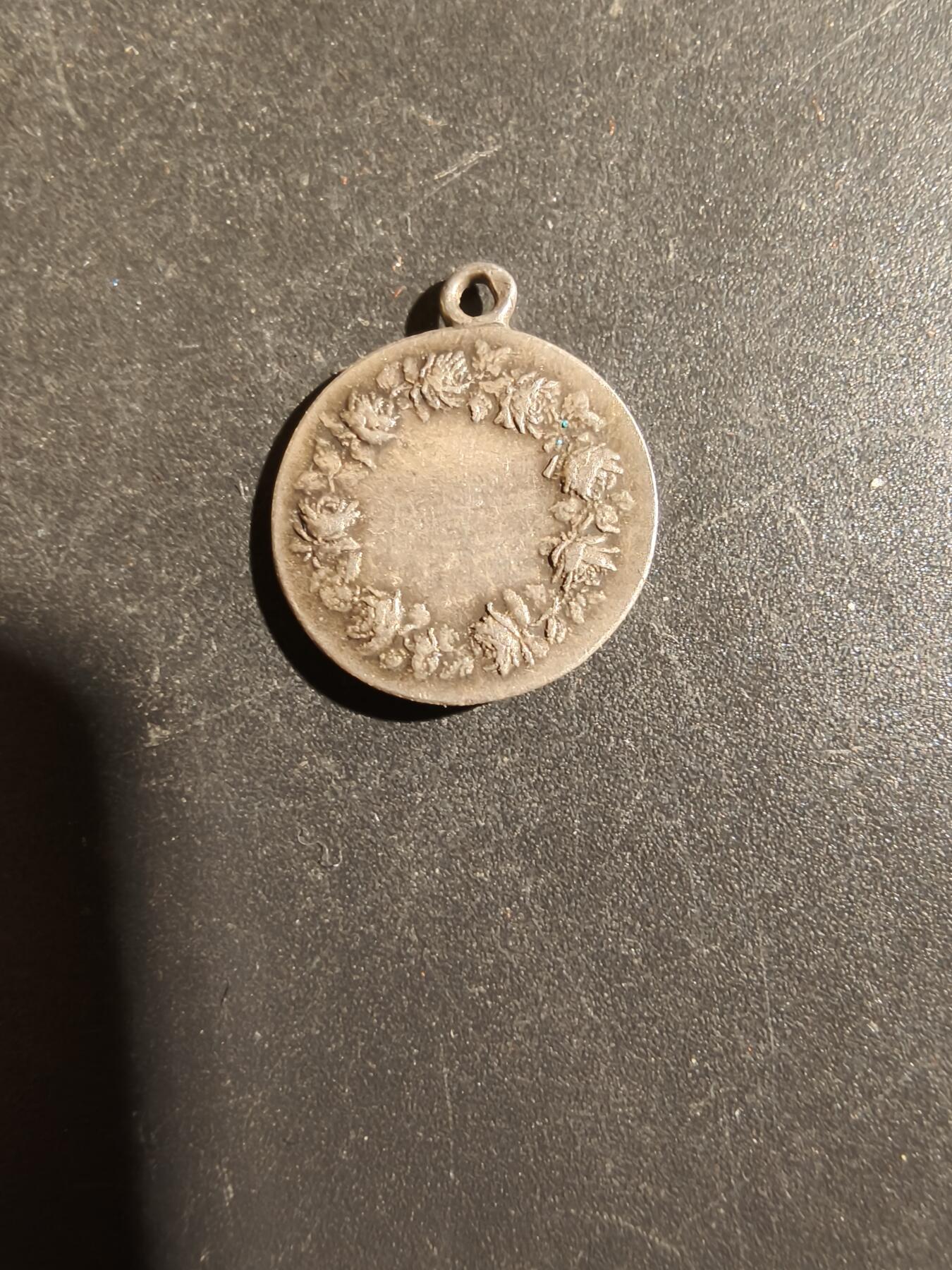 老王徽章第163期 13-15日三场连拍 16日统一发货  13、14日结束后可寄存