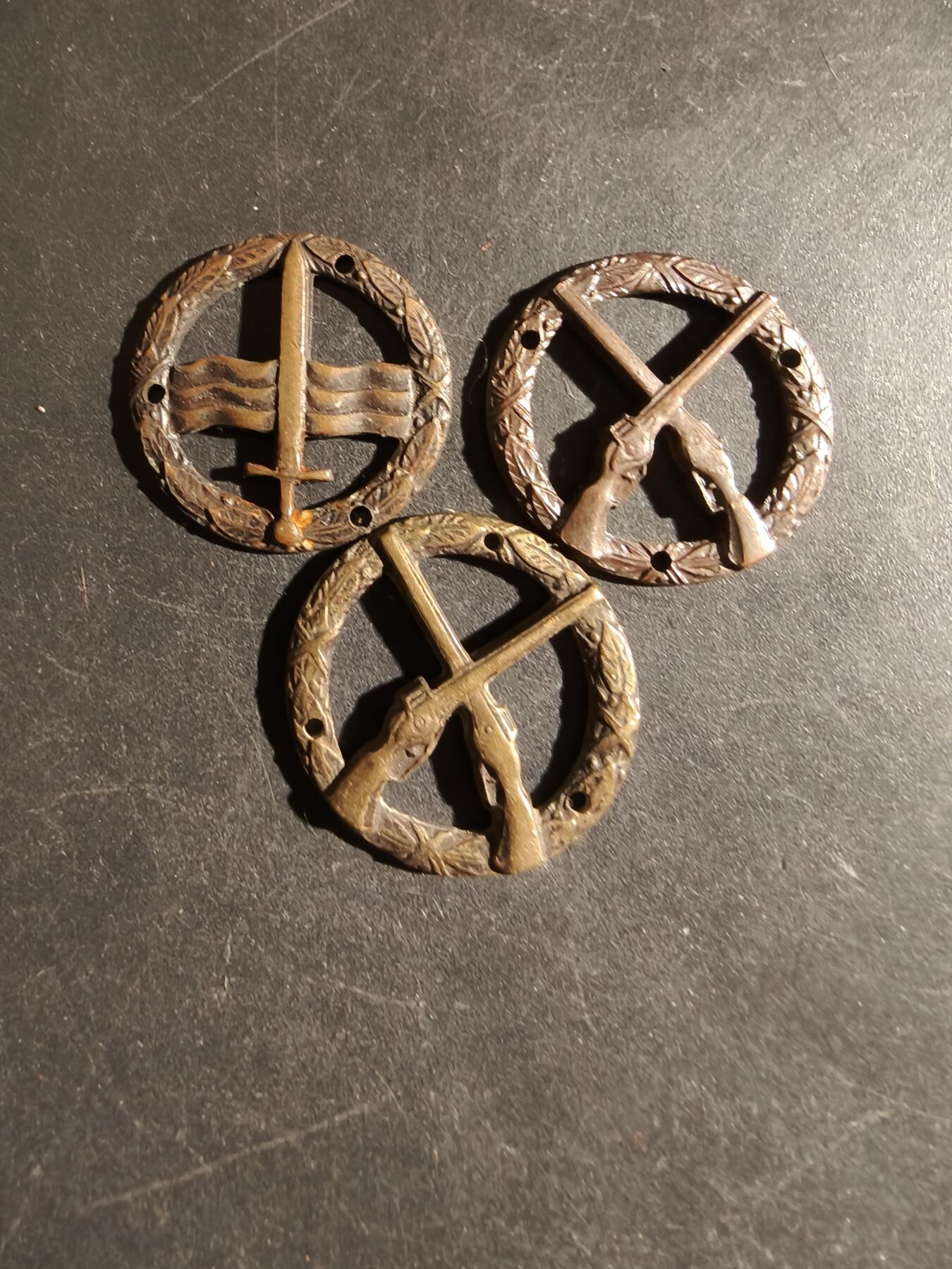 老王徽章第163期 13-15日三场连拍 16日统一发货  13、14日结束后可寄存