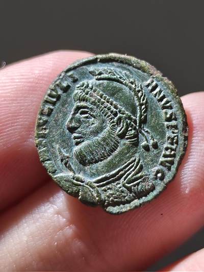 星盘世界钱币十一月二十二日古典币精品专场 - 极美品！古罗马叛教者尤里安誓愿铜币，这一枚品相非常不错，此品类铜币一般都有单面弱打现象发生，这种好品非常昂贵