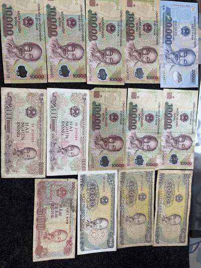 文馨钱币收藏第 281 场，【 长期接收代拍品】银元，银币，套币，纸币专场（本场截拍后休息三天，19 号发货） - 2 美元，➕97500 越南盾➕尼泊尔 2 元，苏联一元，一共 18 张