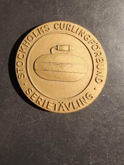 老王徽章第163期 13-15日三场连拍 16日统一发货  13、14日结束后可寄存 - 瑞典斯德哥尔摩冰壶协会系列赛大铜章    直径44mm.   重量37.2g