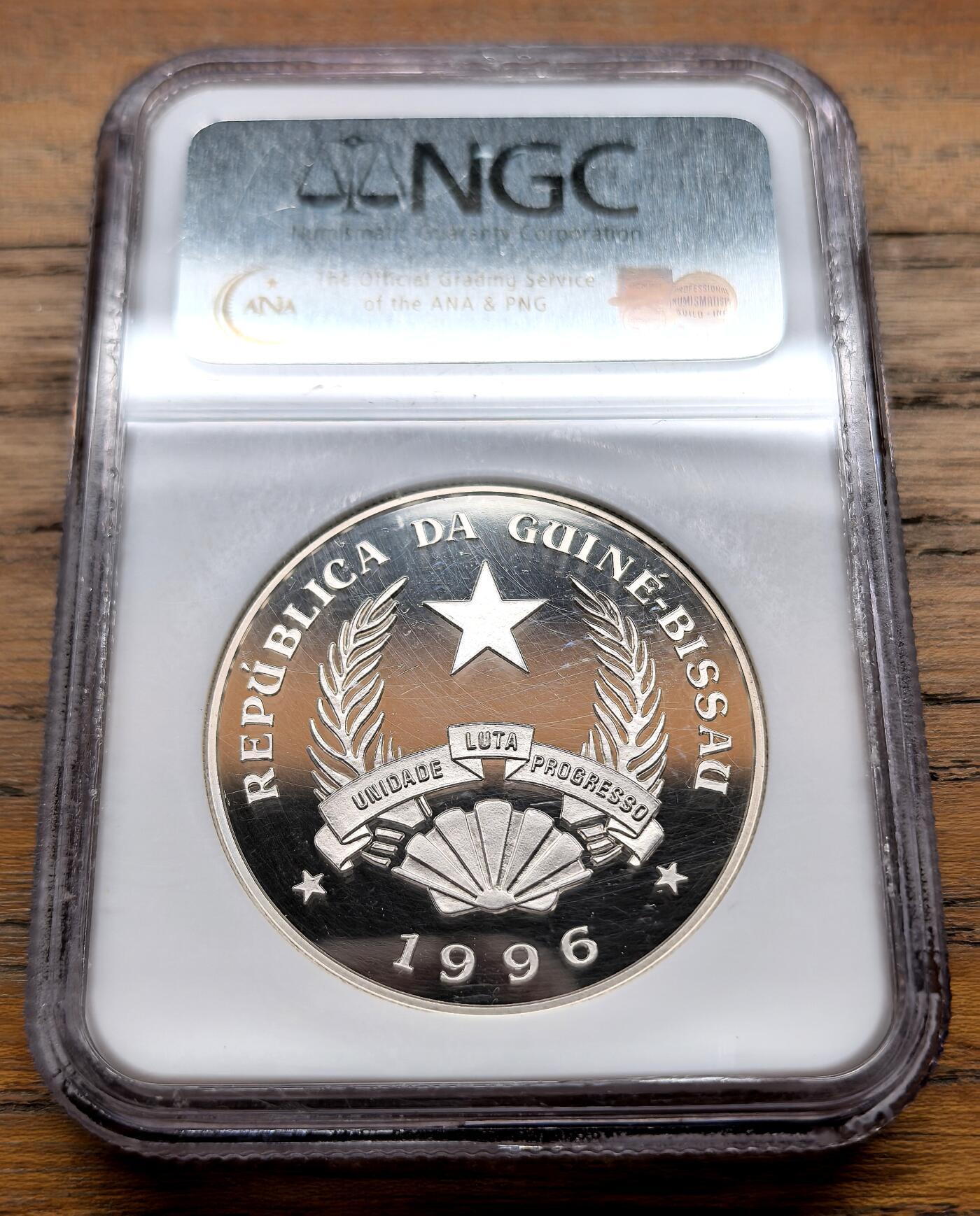 泉海漫舟·凡希社世界钱币微拍第三百十四期 1996几内亚比绍纪念威尼斯航海家卡达莫斯托航行至西非海岸发现佛得角50000P大银精铸NGC-PF69UC