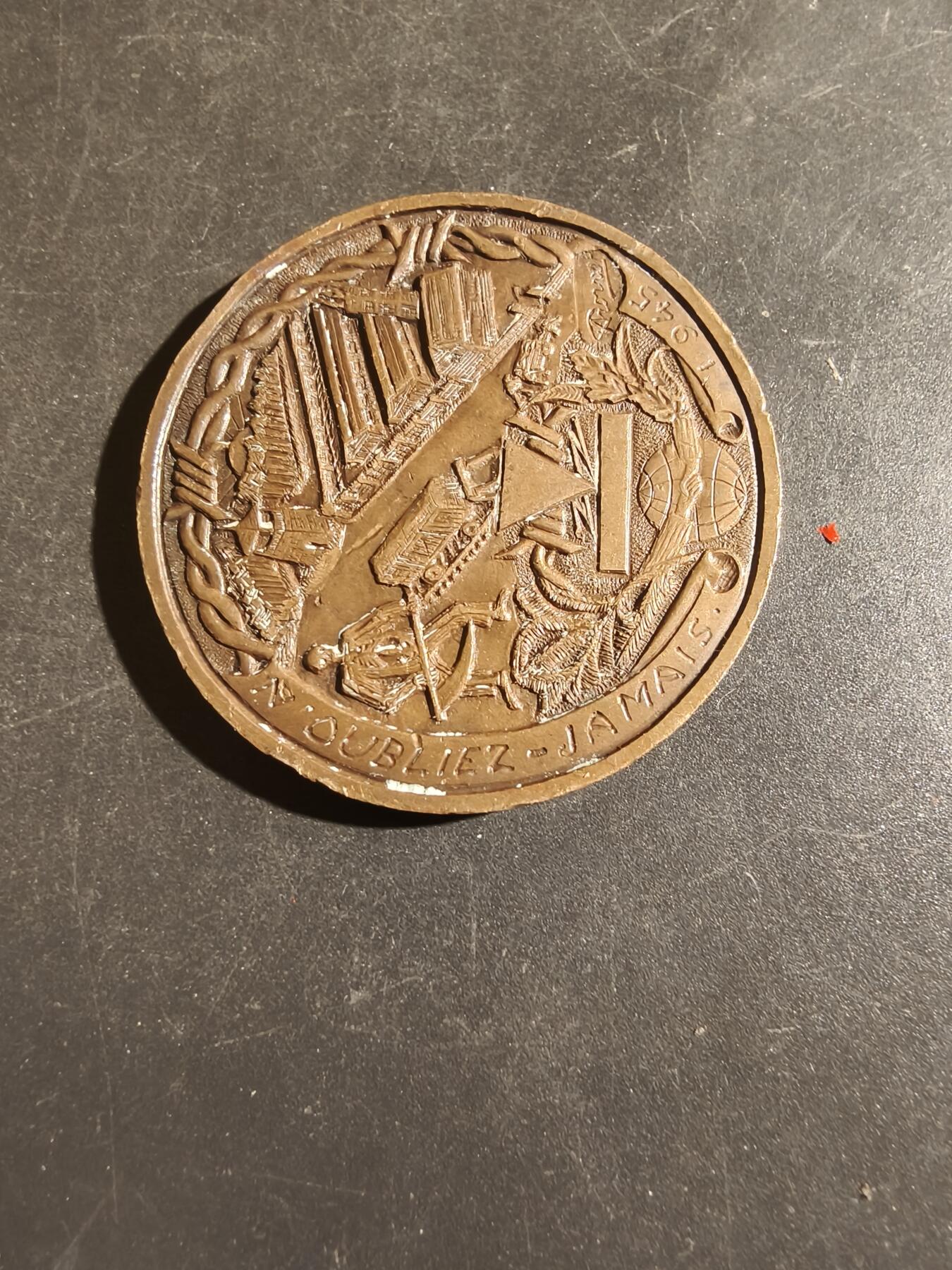 老王徽章第163期 13-15日三场连拍 16日统一发货  13、14日结束后可寄存