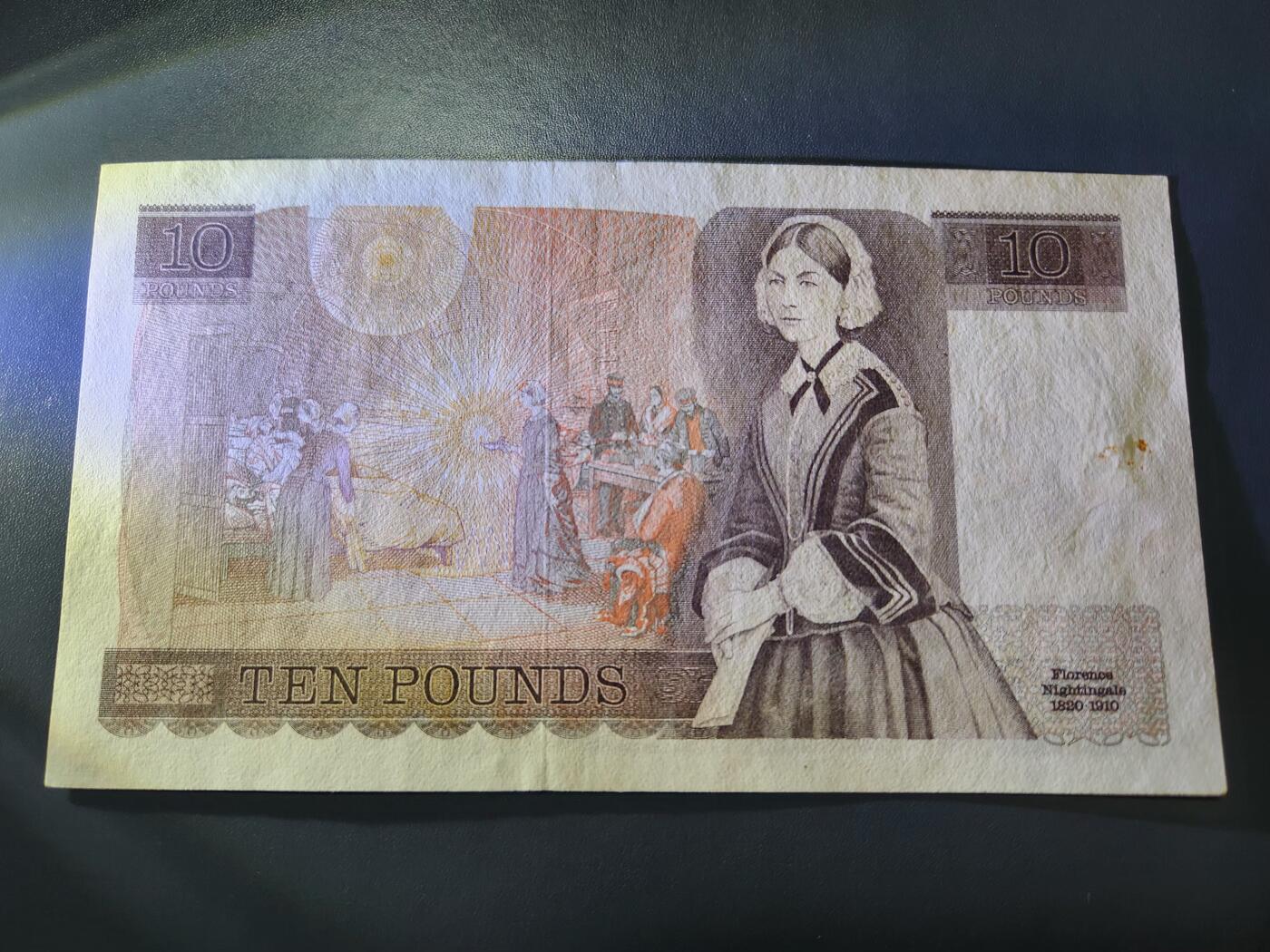 11月15号晚上8点 外国纸币自动截拍第58场 英国10镑美品有脏有折
