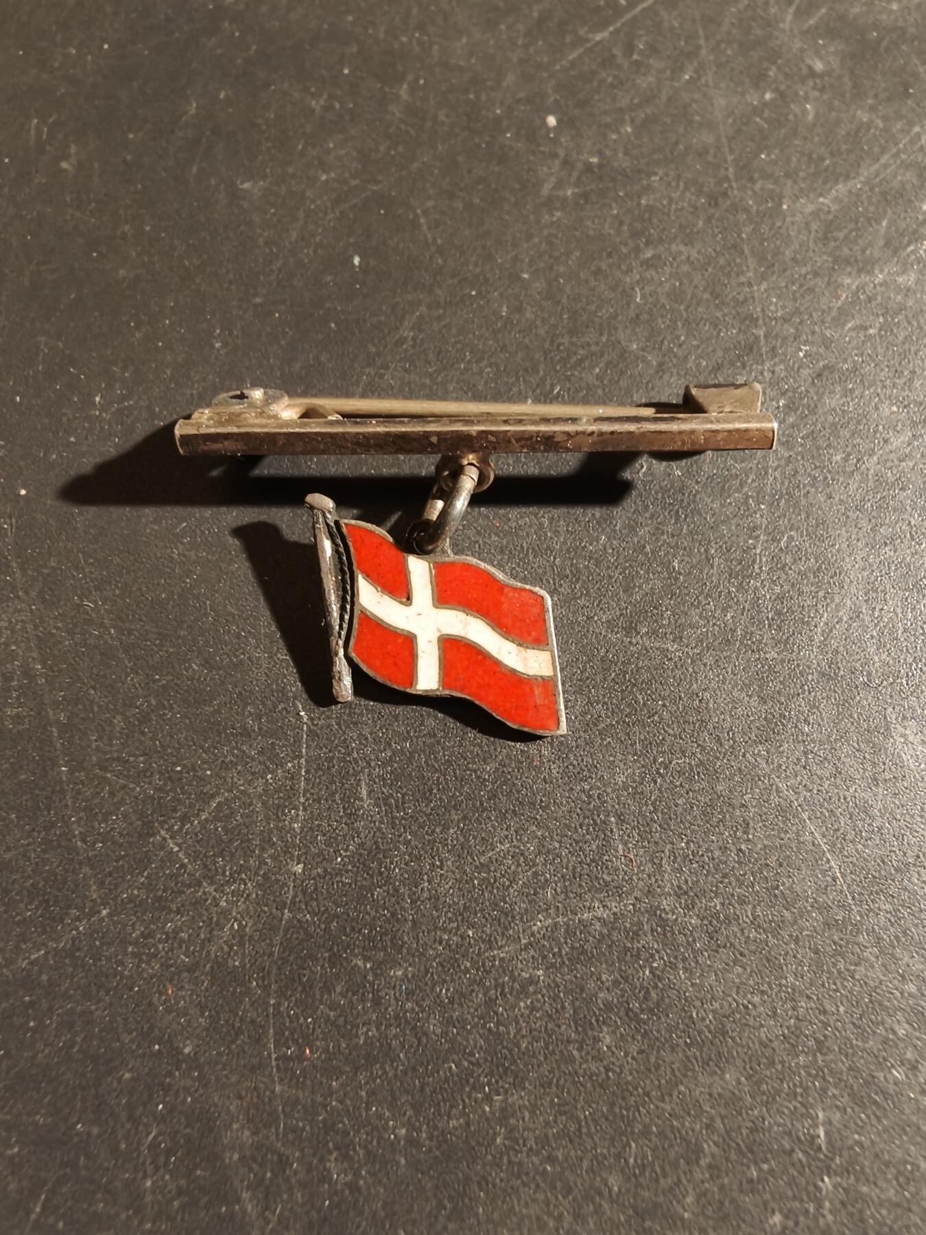 老王徽章第163期 13-15日三场连拍 16日统一发货  13、14日结束后可寄存