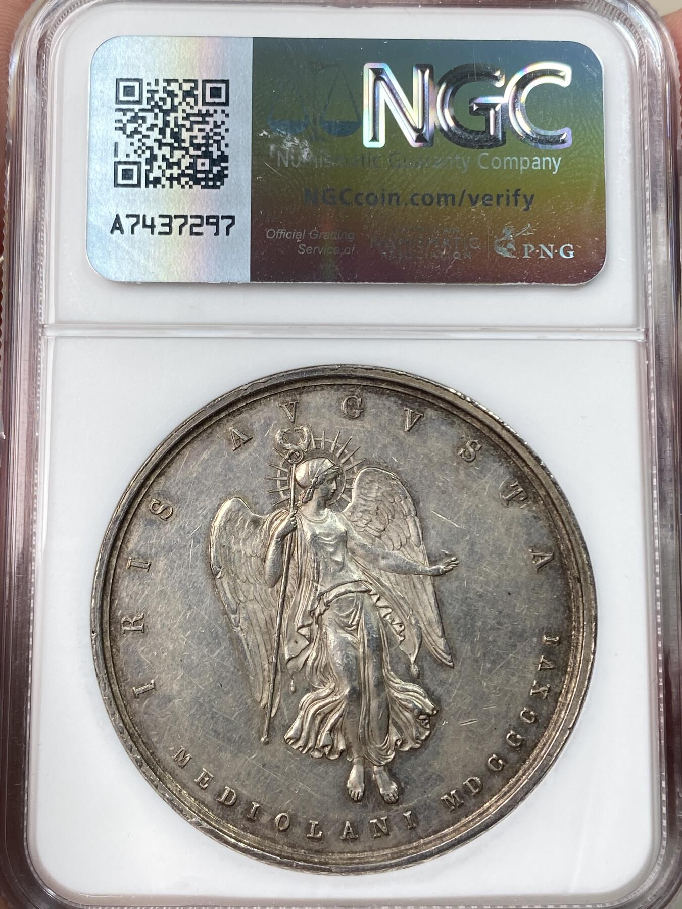 万国钱币拍卖第055期 NGC MS61 1816年奥地利弗朗茨二世皇后玛丽亚·路德维卡逝世纪念大银章 少见神罗末代皇后 原味高浮雕 神罗女神献上祝福 42.7MM大规格