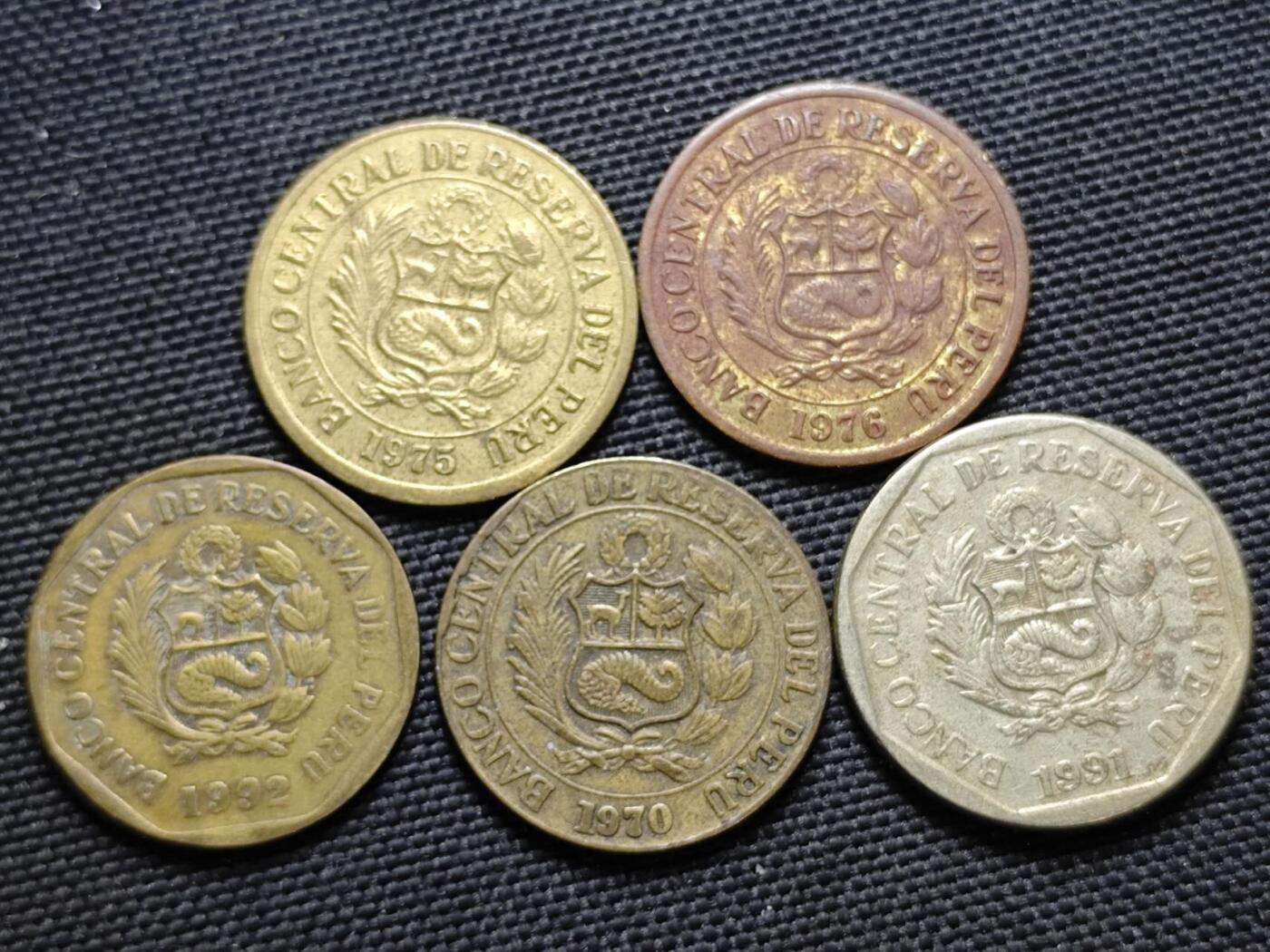 KK钱币收藏小铺  第370场  2月预留时间 周末发货  秘鲁一组5枚