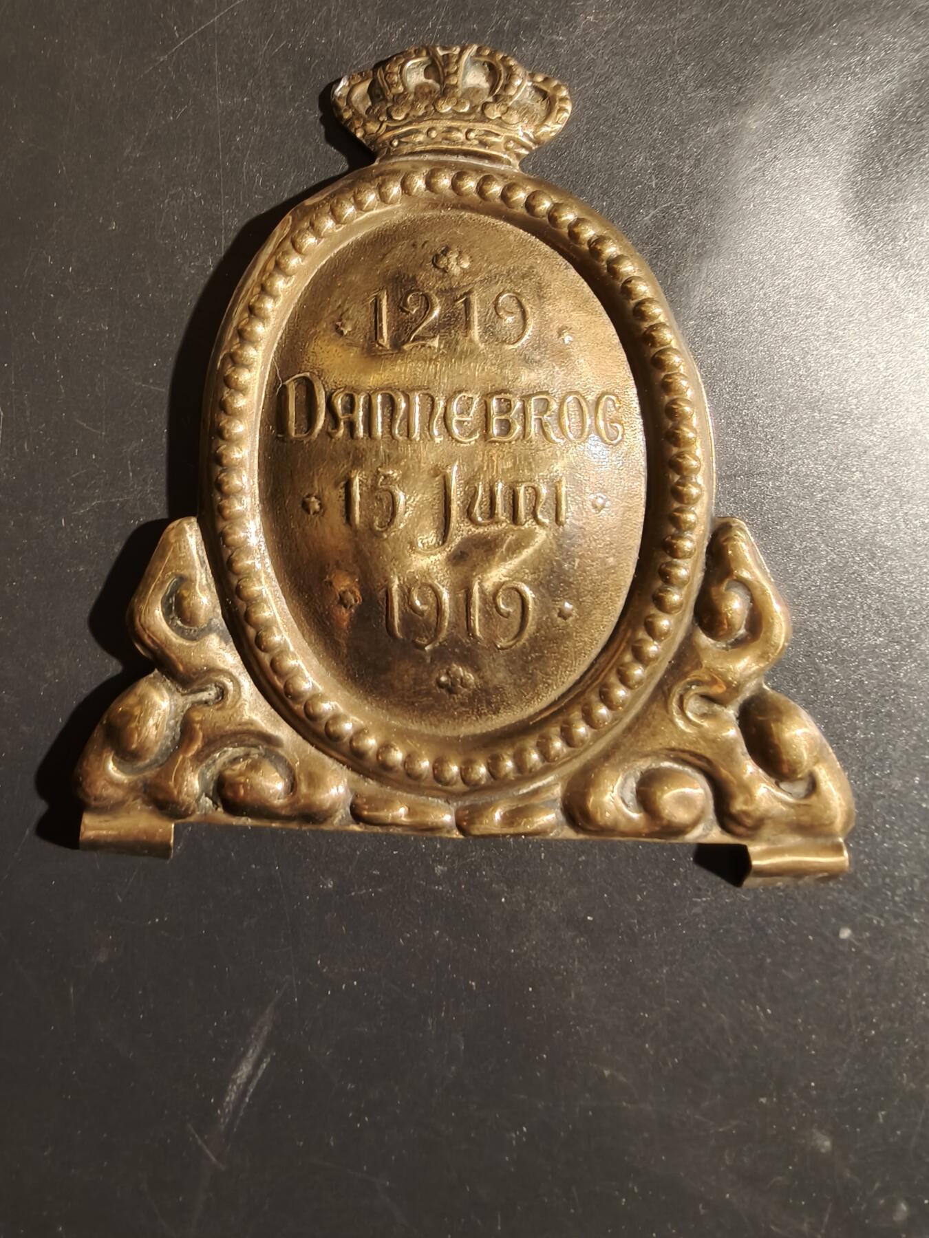 老王徽章第163期 13-15日三场连拍 16日统一发货  13、14日结束后可寄存