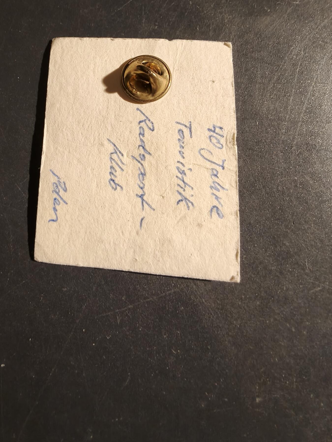 老王徽章第163期 13-15日三场连拍 16日统一发货  13、14日结束后可寄存 波兰什切青旅游自行车俱乐部成立40周年徽章