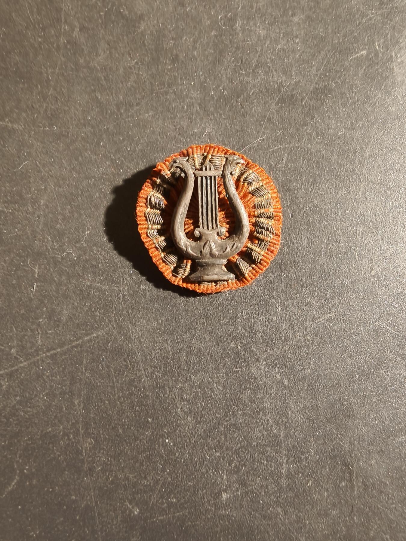 老王徽章第163期 13-15日三场连拍 16日统一发货  13、14日结束后可寄存 丹麦音乐协会徽章