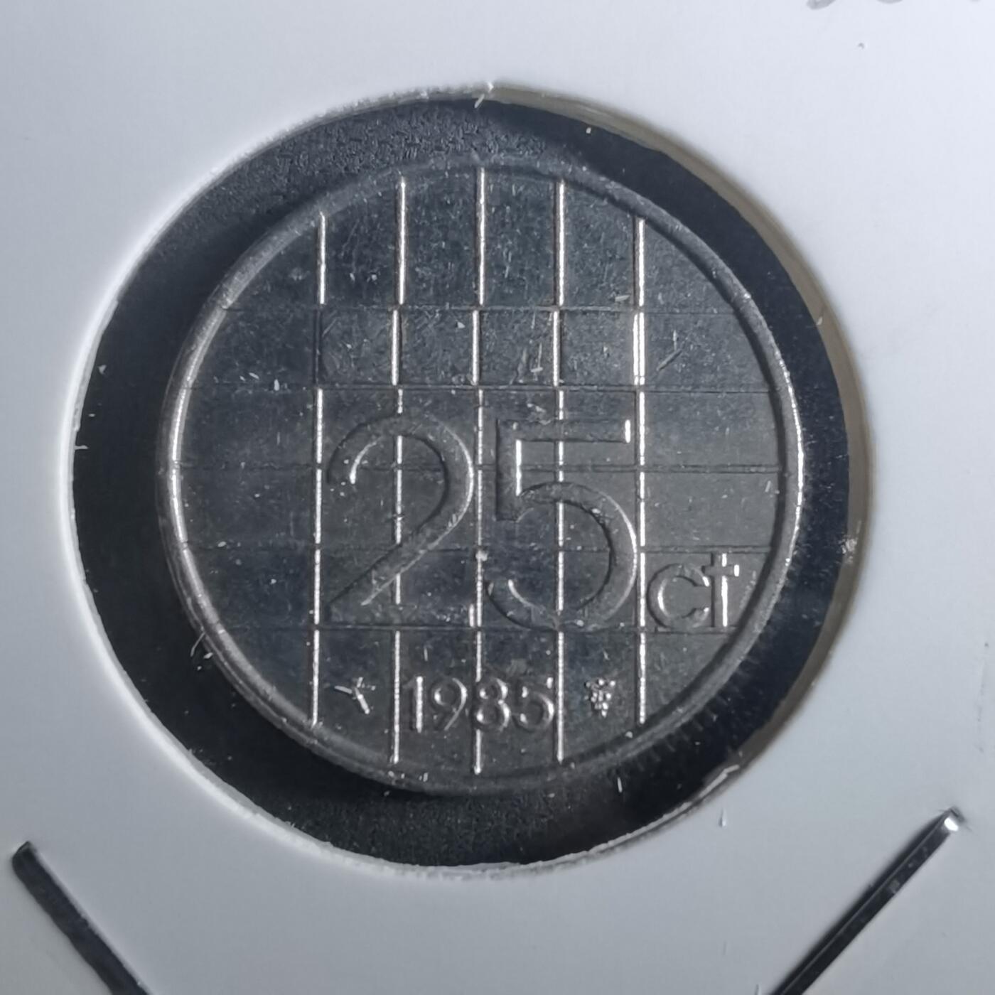 沼泽如烟--第905场 荷兰1985年25分