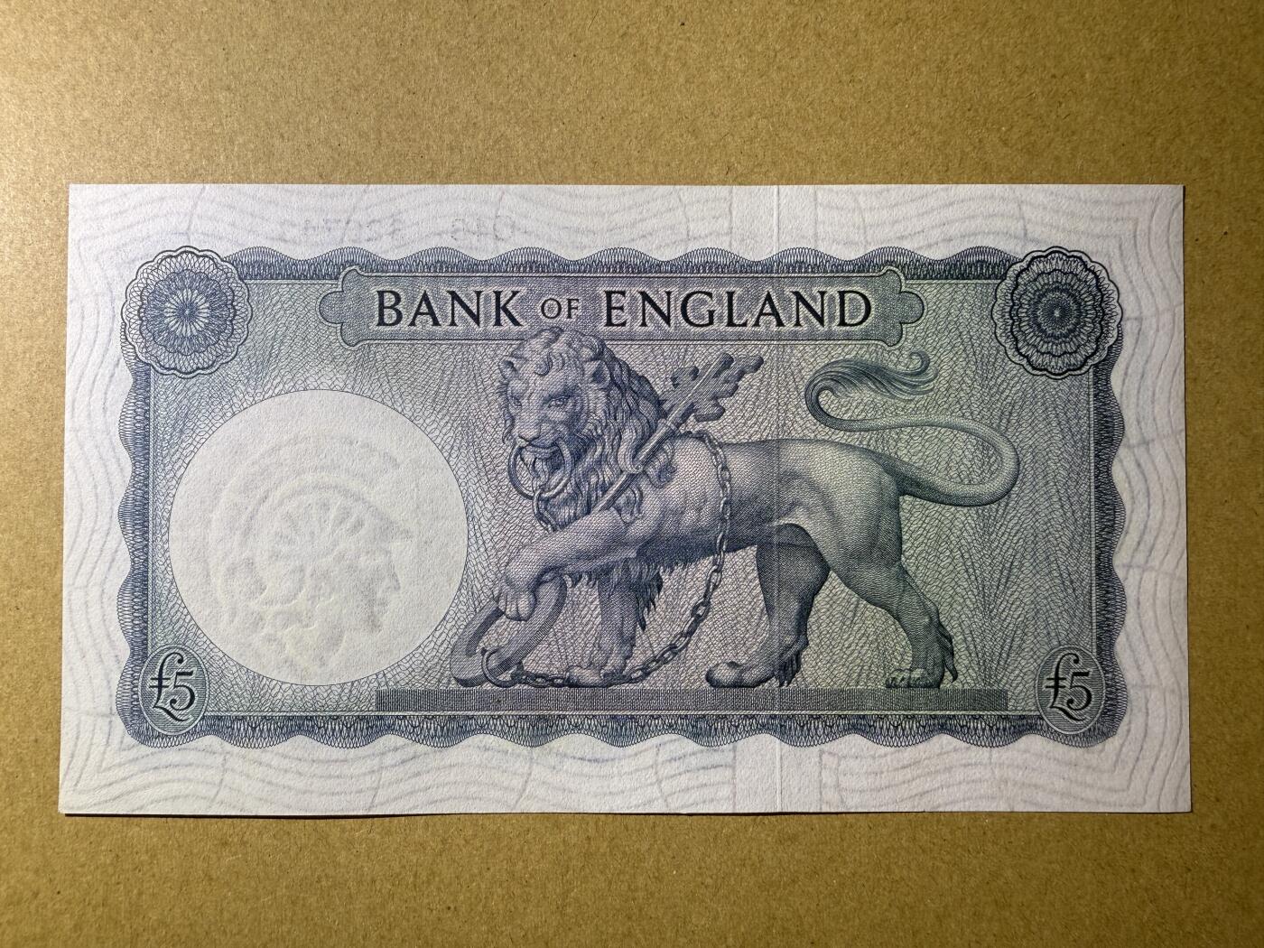 《艾美收藏》第220期-11.16周日外币畅拍场 英国5镑 UNC B序列 圣乔治屠龙