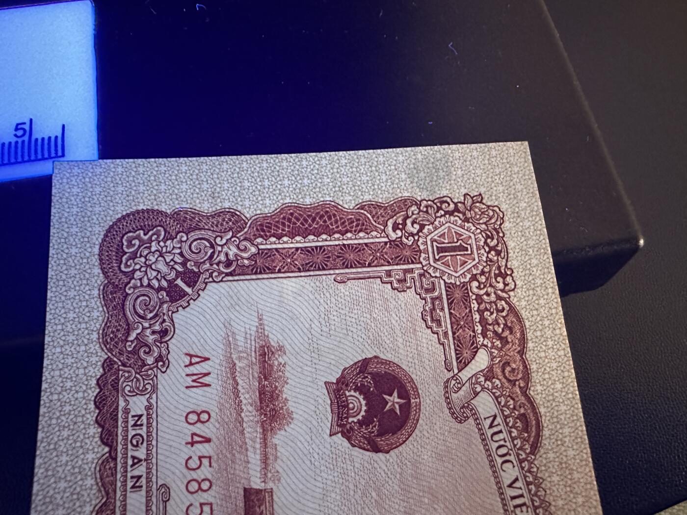 《外钞收藏家》第五百八十五期（精品场）（本平台长期征集拍品、欢迎藏友们联系合作）