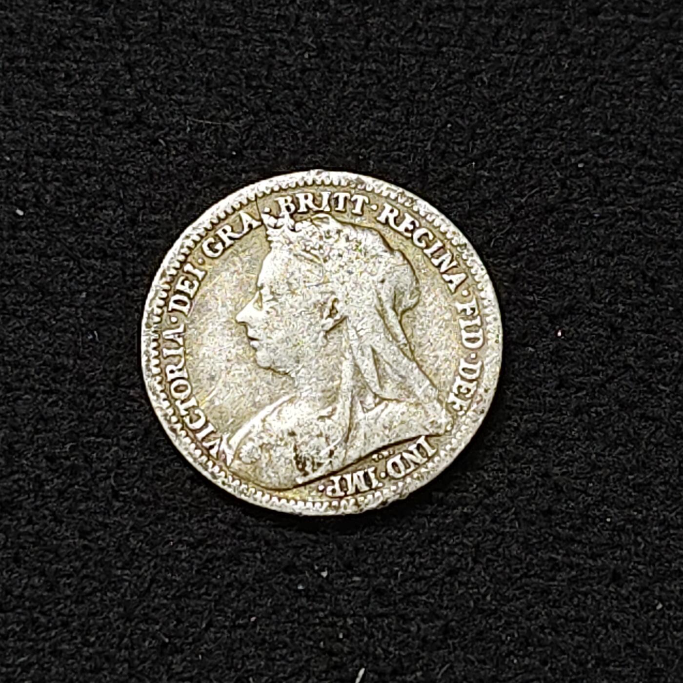 【全场包邮】纯粹捡漏拍478场（免费代拍第15场） 英国1900年披纱维多利亚女王3便士银币