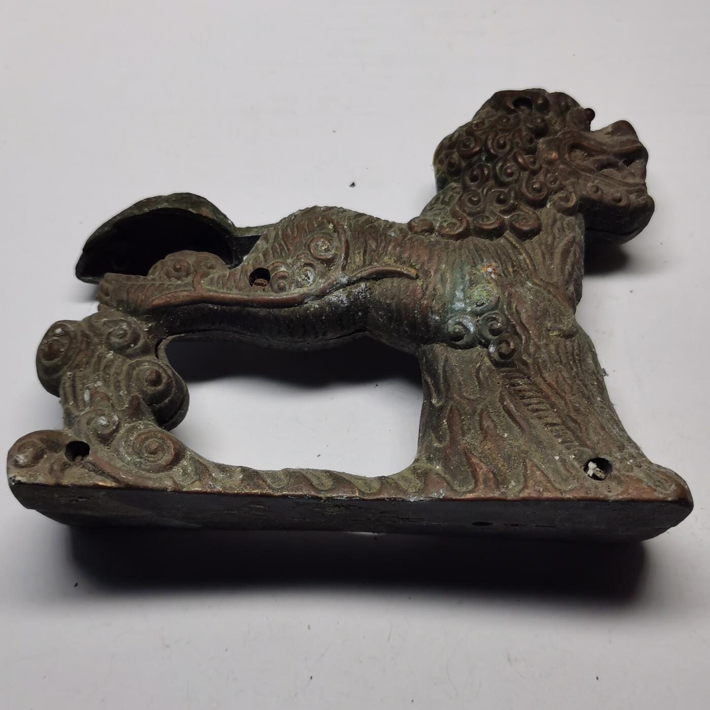 藏珍品阁专场80期 民国老铜狮子摆件，眼珠镶红宝石