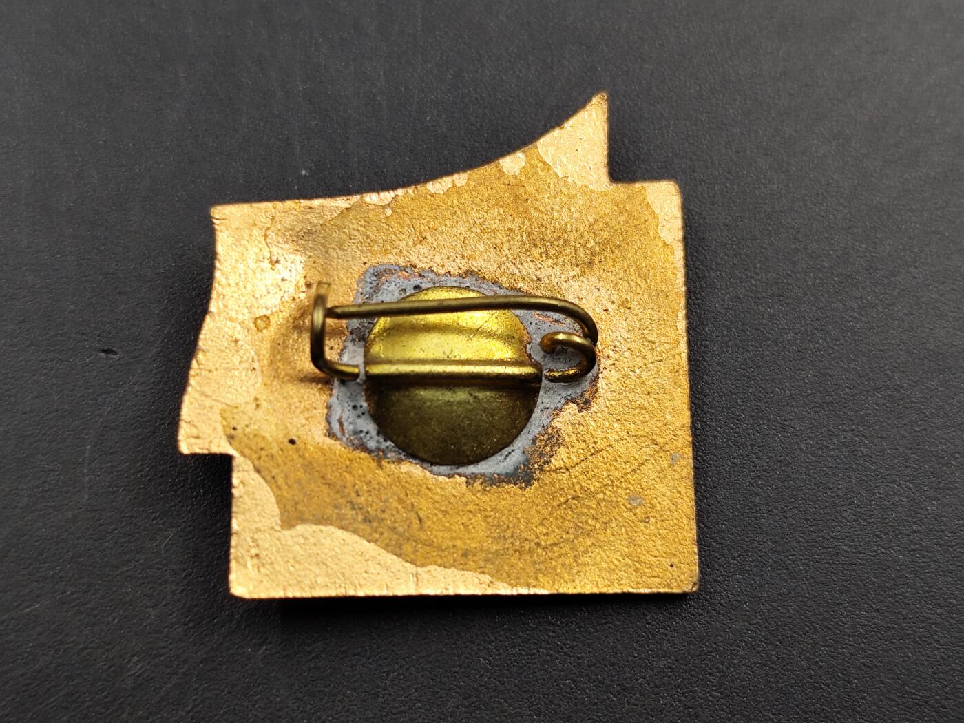 11月13日奖章钱币专场（今晚继续更新） 保加利亚十月革命50周年证章铜制珐琅