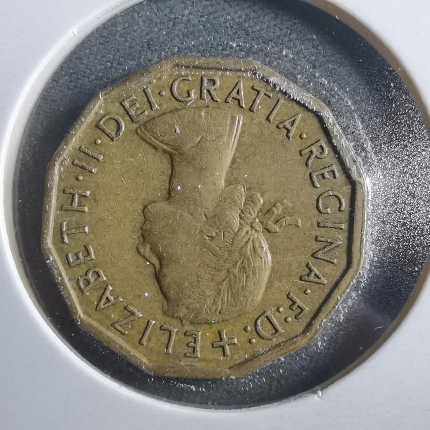 沼泽如烟--第906场 英国1960年3便士