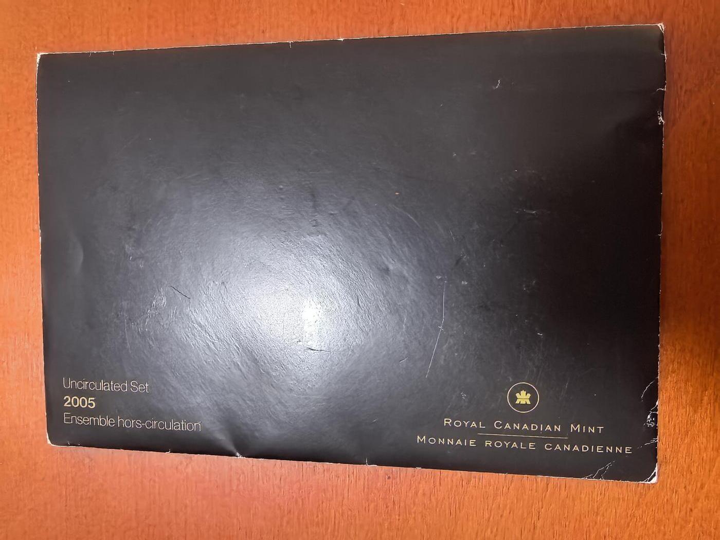 长老汇蛇年精选第七十三场拍卖 2005加拿大6枚套，盒证全，2加元双色币少见