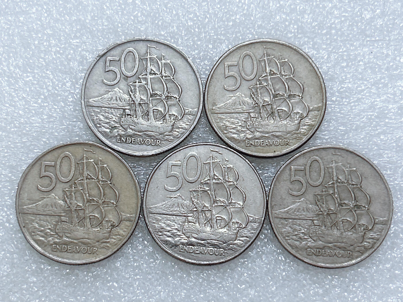 第一海外回流一元起拍收藏 散集专场  第267期 新西兰50分硬币 5枚