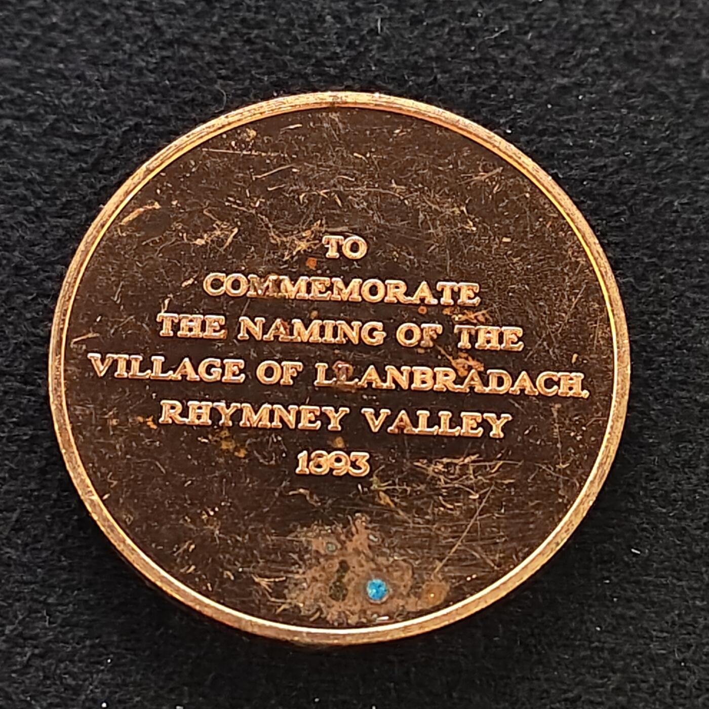 【全场包邮】纯粹捡漏拍478场（免费代拍第15场） 【纪念章】英国威尔士朗赫谷的兰布拉达赫村在1893年的正式命名纪念章