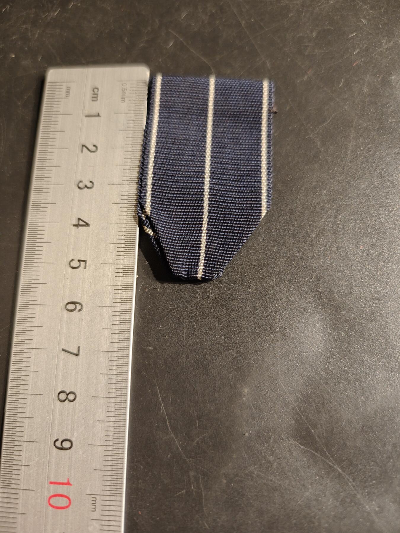 老王徽章第163期 13-15日三场连拍 16日统一发货  13、14日结束后可寄存 芬兰继续战争绶带   11cm