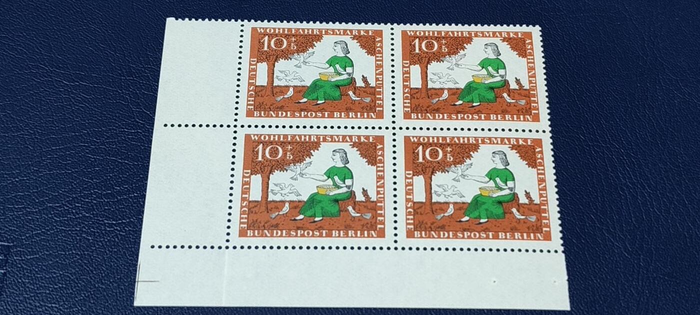 德国邮票专场，都是四方联 德国邮票四方连，1965年发行，西柏林邮票  格林 童话—灰姑娘，套票之一，品相如图