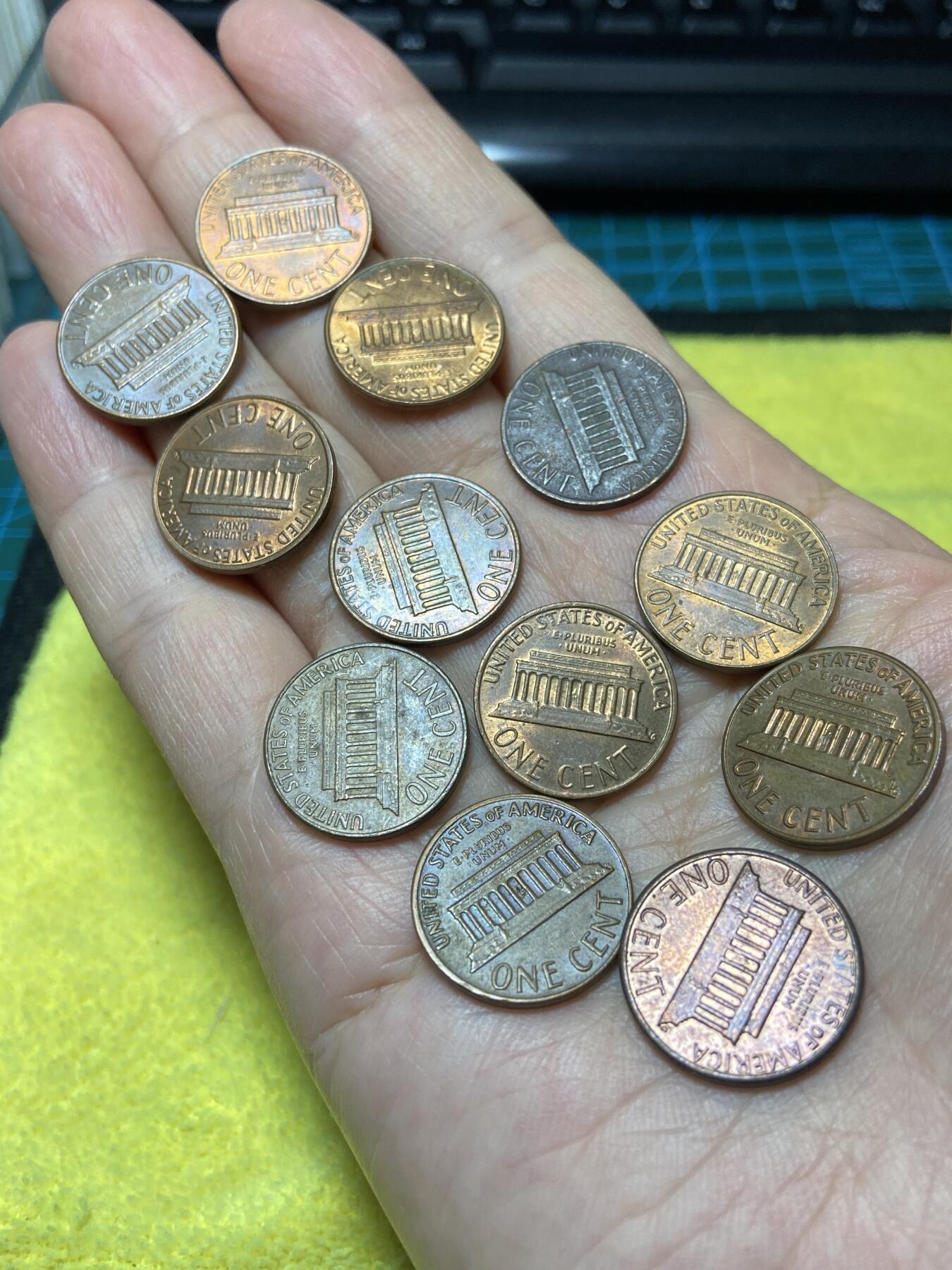 2025年第一百二十九场(总第一百五十五场）外国邮票、散币场(免佣金) 美国🇺🇸1分12枚：1966年70年72年74年75年77年79年80年82年(林肯一分第四版，纪念堂一分)