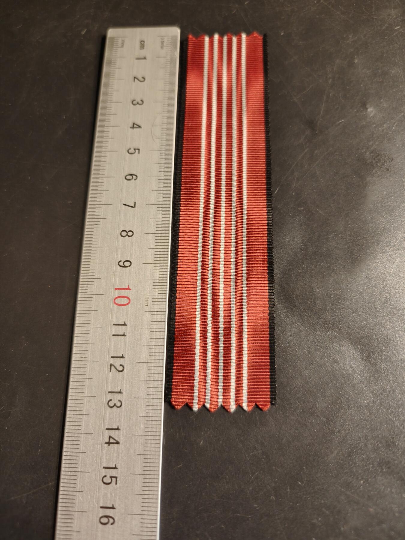 老王徽章第163期 13-15日三场连拍 16日统一发货  13、14日结束后可寄存   德三绶带 13cm